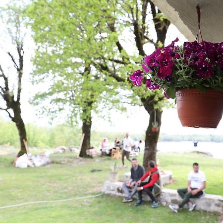 Lake House 'Vilin Konak' Niksic Exterior photo
