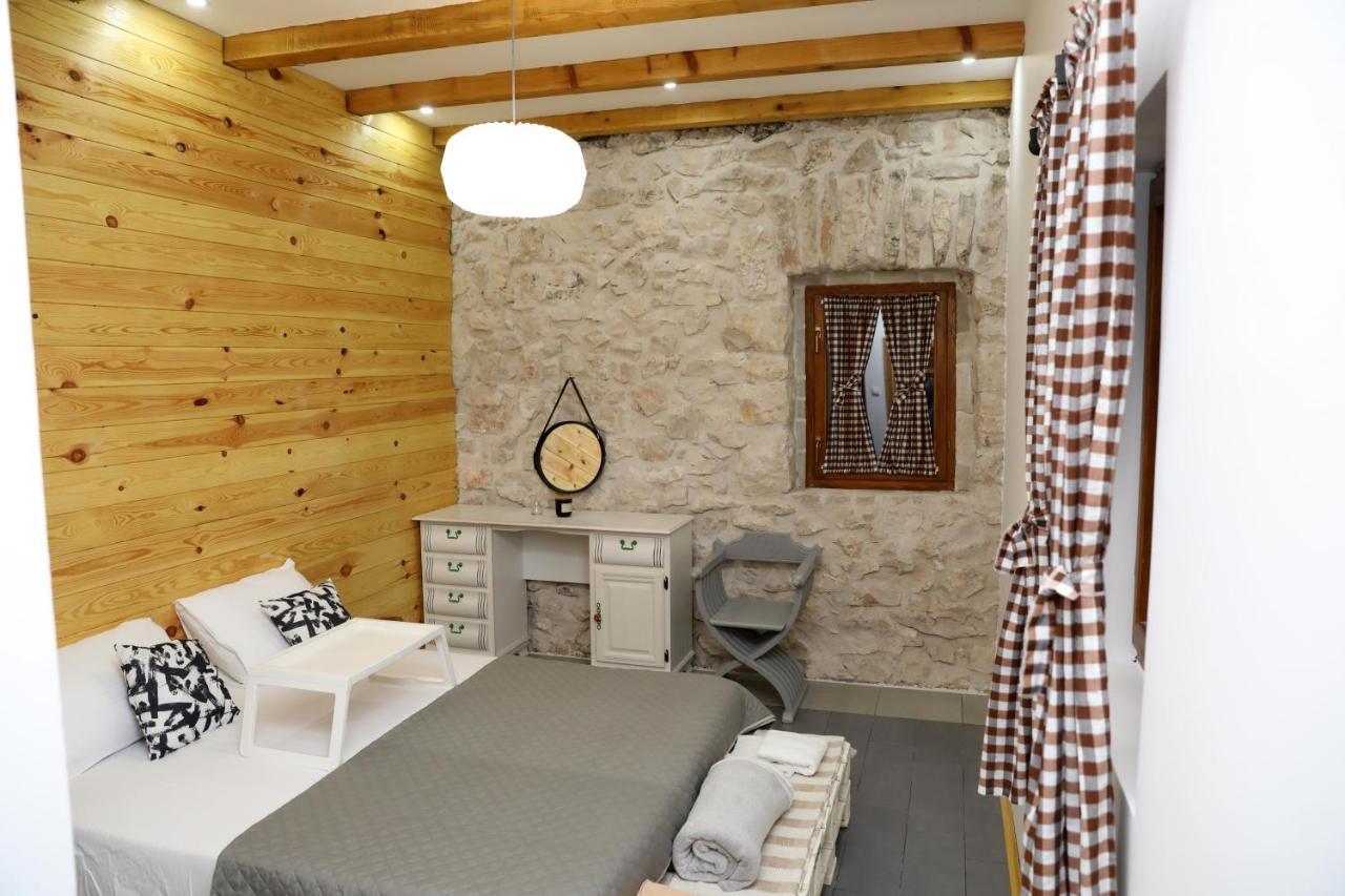 Lake House 'Vilin Konak' Niksic Exterior photo
