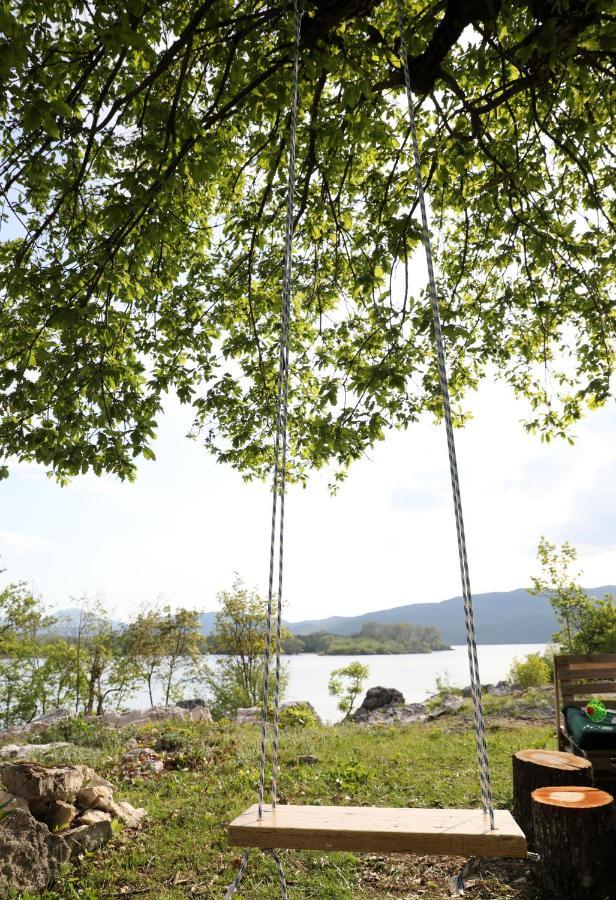 Lake House 'Vilin Konak' Niksic Exterior photo