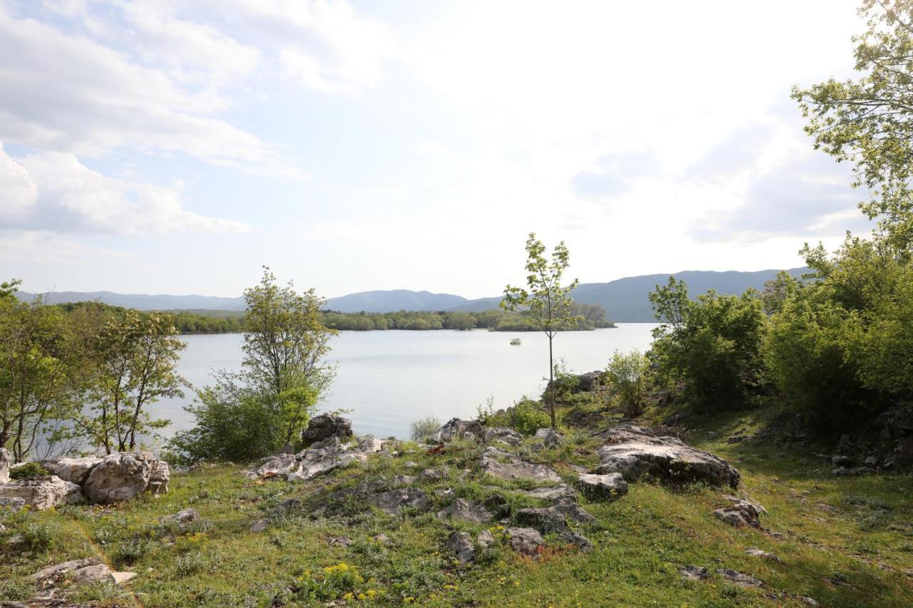 Lake House 'Vilin Konak' Niksic Exterior photo