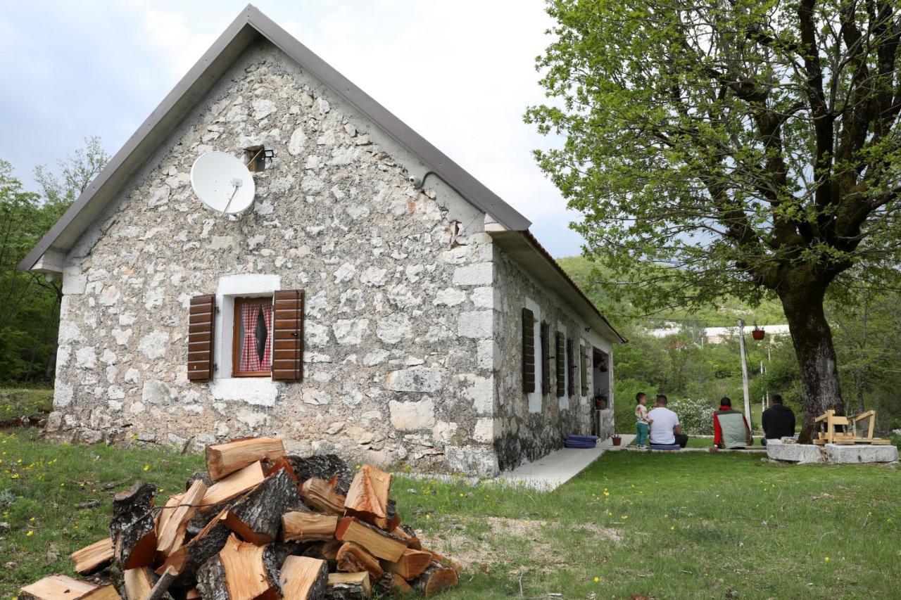 Lake House 'Vilin Konak' Niksic Exterior photo